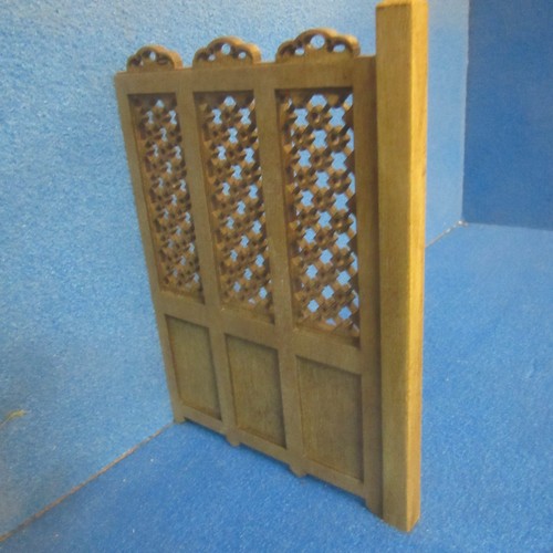 Scale dolls house - 1/12,